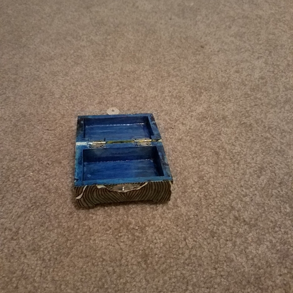 CK Crafts Small Handcrafted Woodburned box - Picture 6 of 12